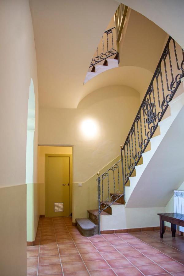 El Miracle Apartment Riner Bagian luar foto